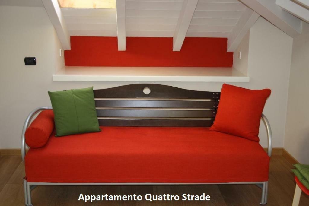 Hotel Il Cortile Каннеро-Ривьера Экстерьер фото